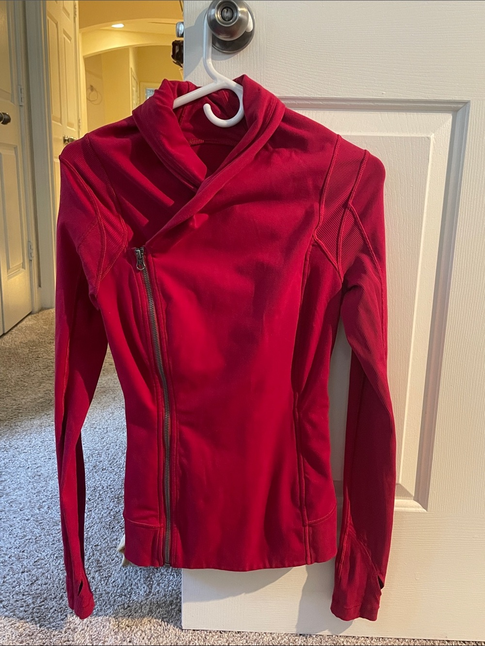 Lululemon Women's berry color Asymmetrical Zip Jacket